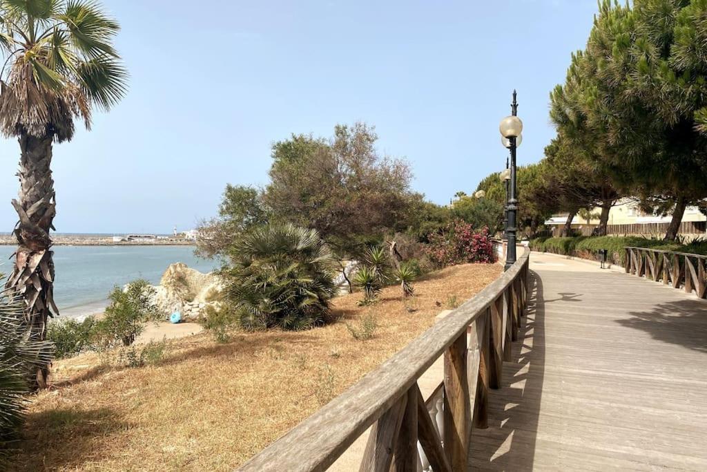 Apartamento A Unos Pasos De La Playa ロタ エクステリア 写真